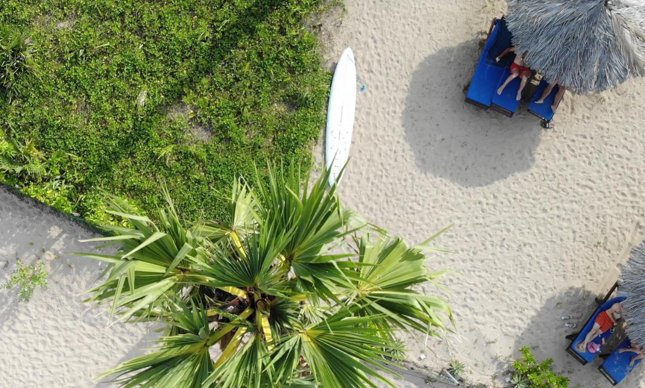 108 Palms Beach Resort Trincomalee Esterno foto