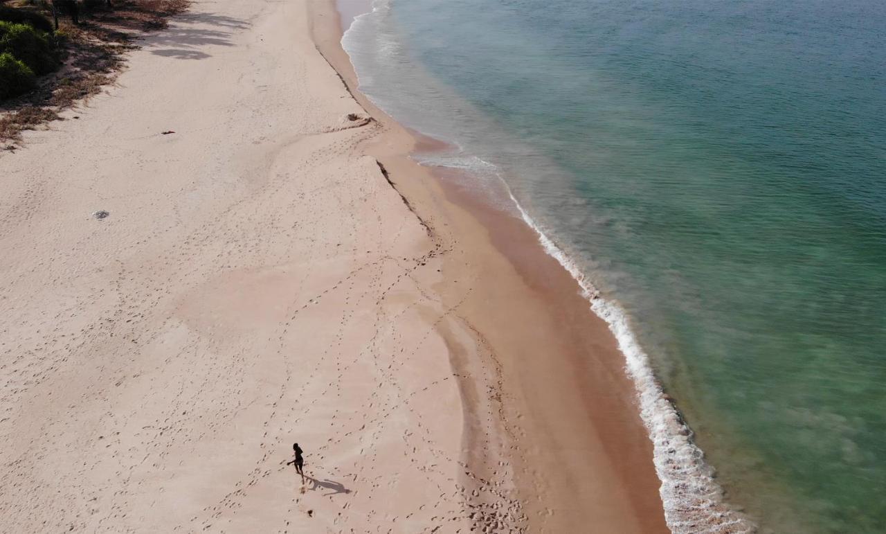 108 Palms Beach Resort Trincomalee Esterno foto